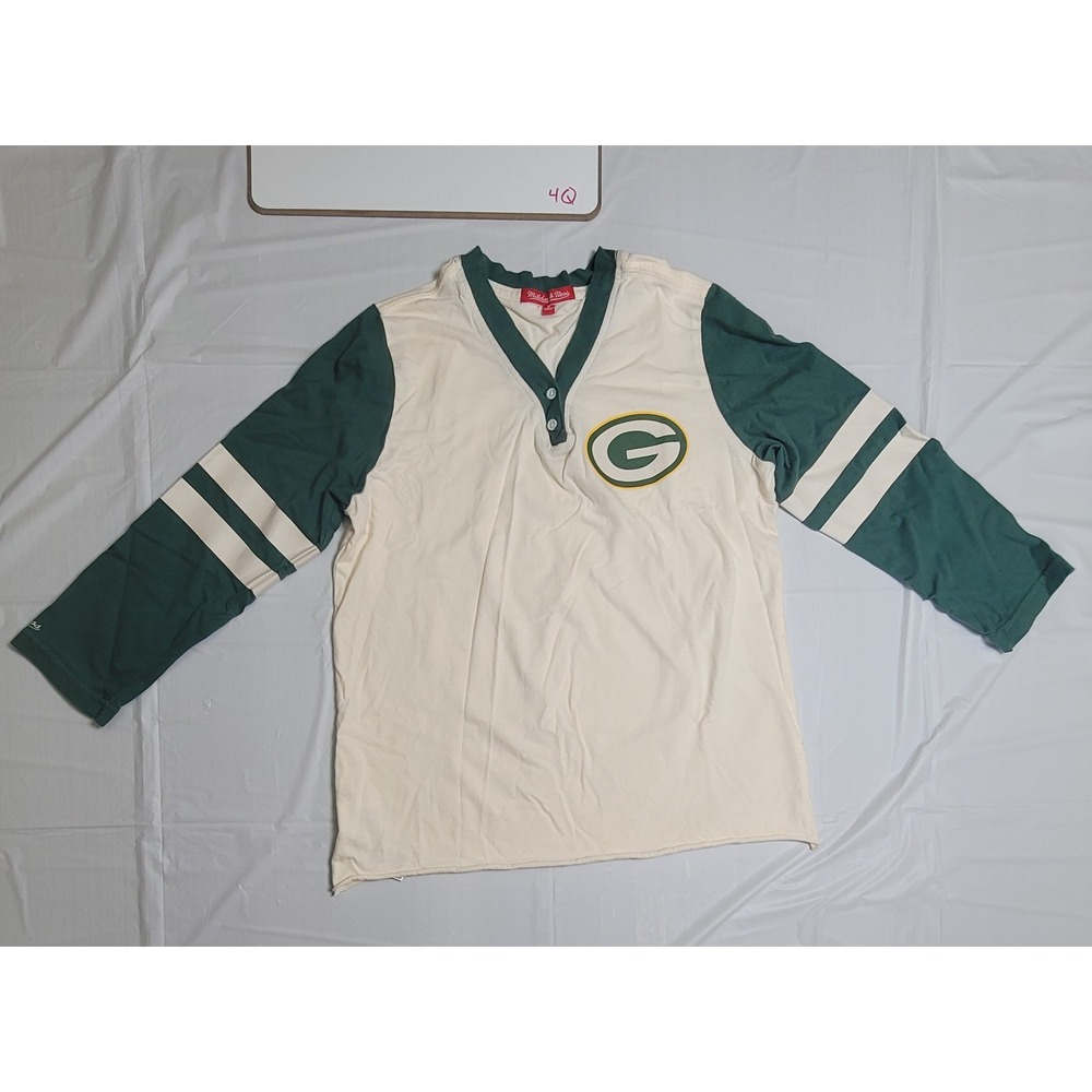 Girls Mitchell & Ness 3/4 sleeve Green Bay‎ Packers shirt in size small